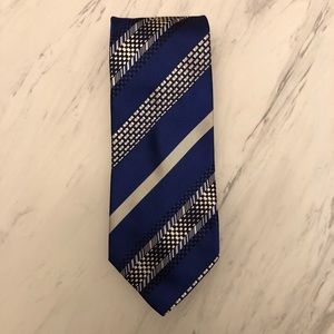Etro tie